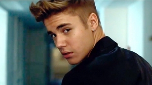Justin Bieber a fost arestat! Cantaretul a fost prins beat la volan!