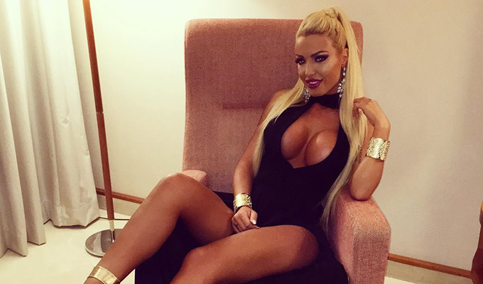 Cuplu bombă! Loredana Chivu se iubește cu un faimos star TV. Imagini cu ei împreună + primele reacții
