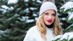 Valentina Pelinel s-a iubit cu un bătrânel de 70 de ani. "5 ani am fost cu el, mi-a adus ?"