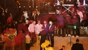 Fotografia care va deveni virală. Cum s-au pozat Alex Velea și Jador la nunta lui Florin Salam