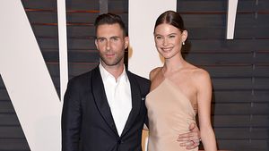 ADAM LEVINE va deveni tătic pentru a doua oară! Soţia cântăreţului a postat prima fotografie cu burtica