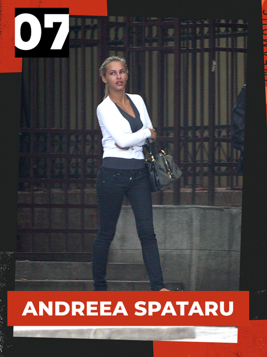 Topul vedetelor care au o legătură strânsă cu Dumnezeu. Monica Gabor, Bianca Drăgușanu, Roxana Vancea… Cine e cea mai evlavioasă?