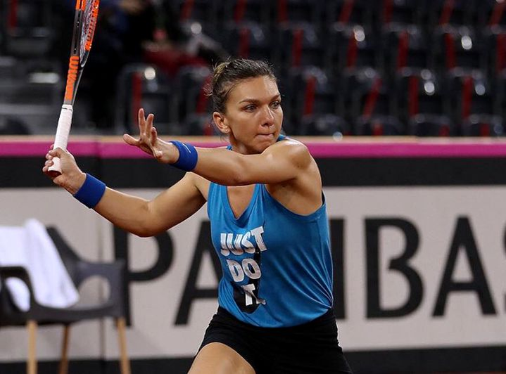 „Hai sictir, Halep!” Simona, înjurată ca la ușa cortului de constanțeni
