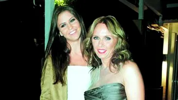 Camelia Sucu are cu ce sa se mandreasca: Fetele mele vor sa ma convinga cat de bune bucatarese sunt