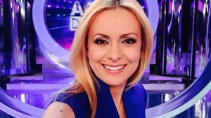 Simona Gherghe își face poftele singurică în mall: ”Se lasă cu o pungă de...”