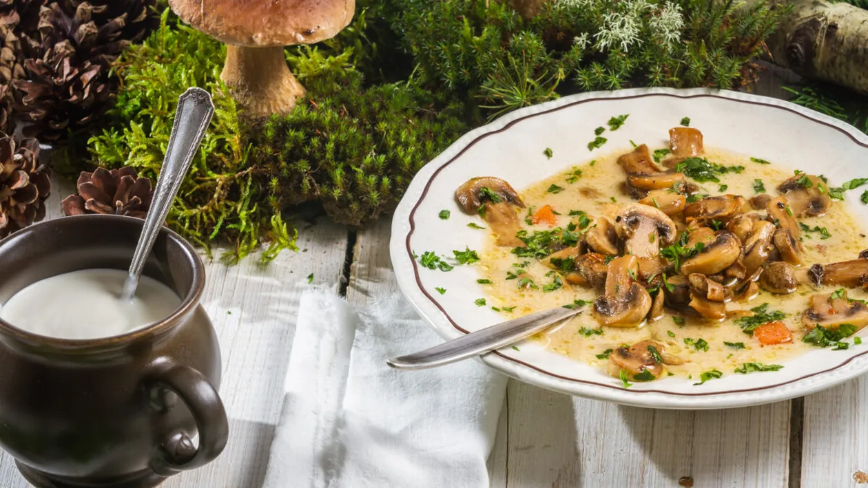 Mâncare de Crăciun: hribi cu sos fin, ca la Mănăstirea Moldovița