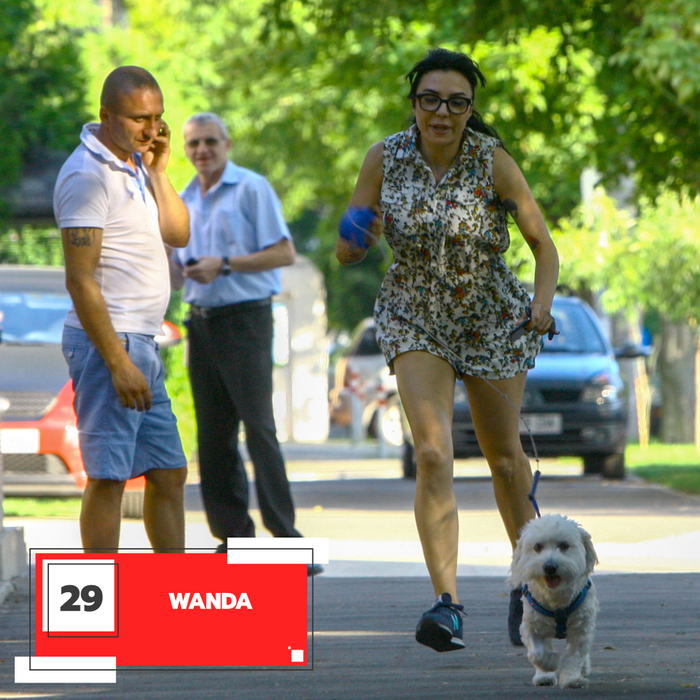 TOP 30 vedete sexy care aleargă pe stradă