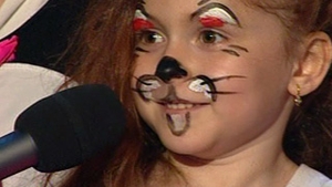 Cele 23 de fetite din finala "Romanii au talent" s-au transformat in pisicute! "Ati inceput in forta!"