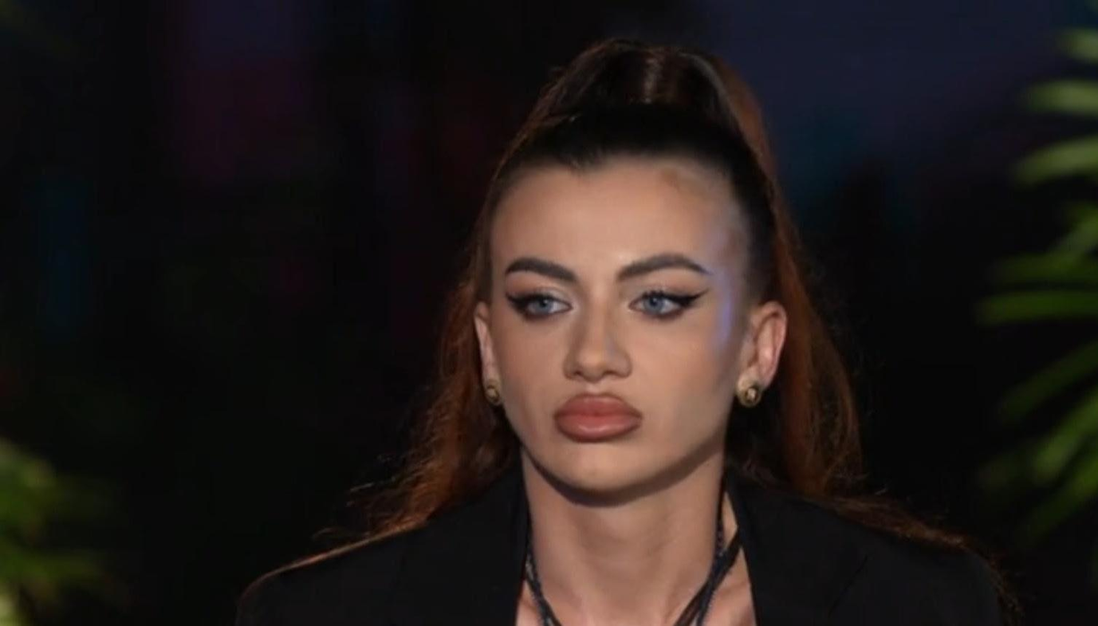 Cele 5 cuvinte din cauza cărora „principesa” Bianca a izbucnit în lacrimi aseară, la bonfire. Ce i-a zis Prințul Marco ispitei Gabriella: „Bianca nu mi-a..”
