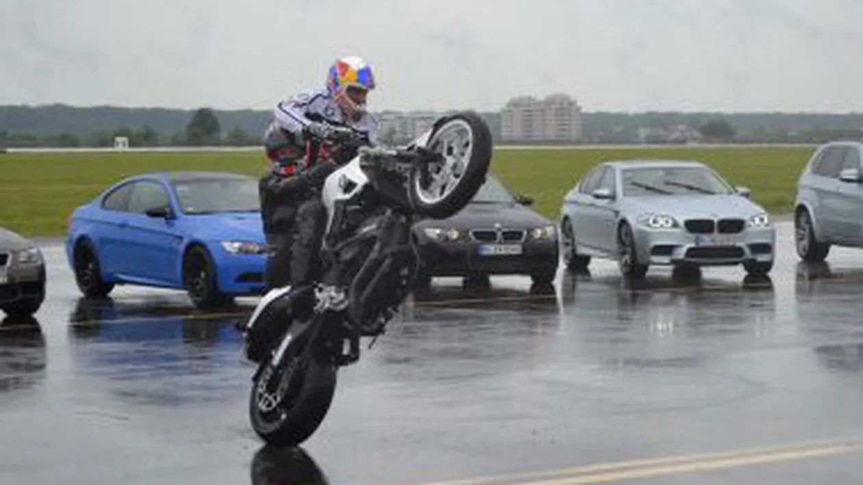 Roxana Ciuhulescu, la un pas de moarte. Vedeta a facut accident cu motorul, insa a scapat printr-o minune