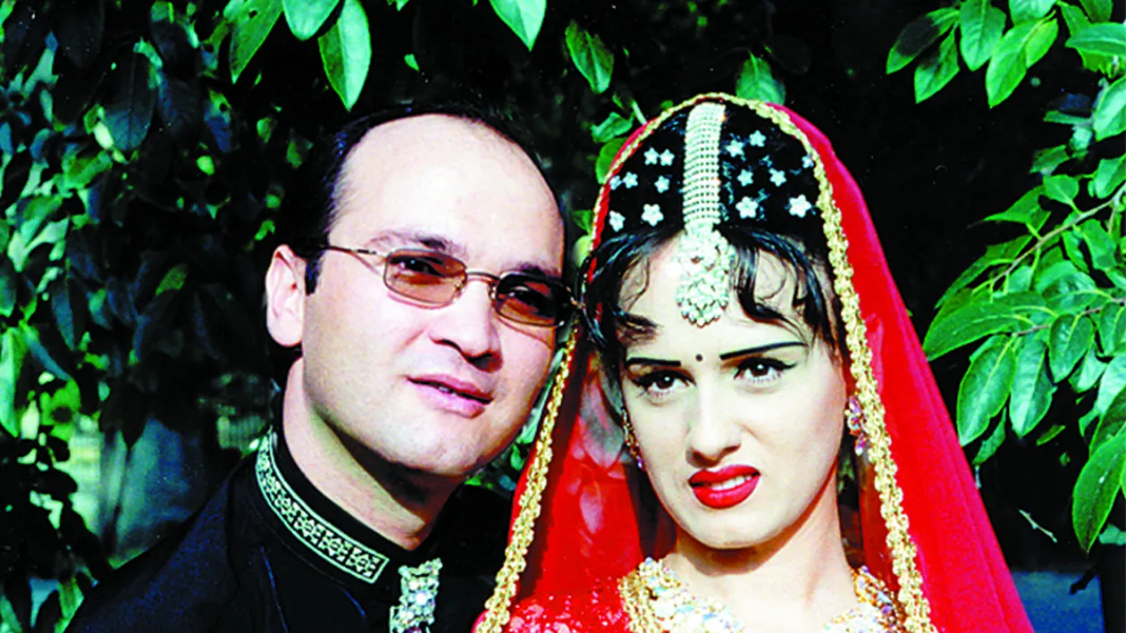 Ii mai tii minte pe romanii-indieni Krishna si Rukmini! Ce s-a intamplat cu ei dupa disparitia mediatica totala!