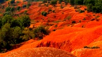 Paradisul secret din Grecia în care peisajele par desprinse de pe planeta Marte. Galerie Foto