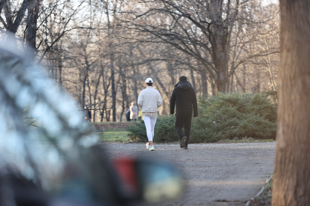 Alina Geambazi și Cosmin Corendea se retrag din parcul Herăstrău
