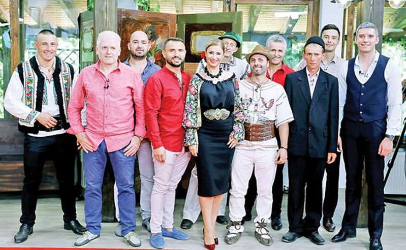 Anamaria Prodan, alături de gospodarii din primul sezon