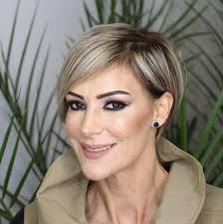 Roxana Ciuhulescu a ajuns pe mâna medicului estetician! Ce și-a corectat vedeta