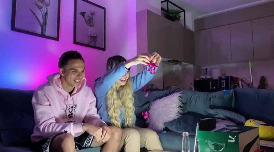 Cristi Manea și Irina Deaconescu au anunțat sexul copilului lor! Celebra vloggeriță, în lacrimi de emoții VIDEO