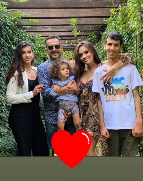Primele imagini de la nunta Gabrielei Cristea! Cum s-a machiat nașa, Cristina Șișcanu