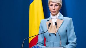 Scad salariile? Anunțul făcut de ministrul Muncii, Raluca Turcan