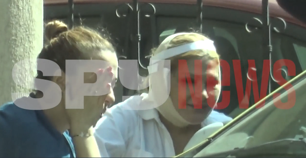 Imagini rare cu soacra lui Florin Salam! Mama Roxanei Dobre iese de la estetician cu un mare bandaj pe cap! Ce a făcut imediat după operație VIDEO