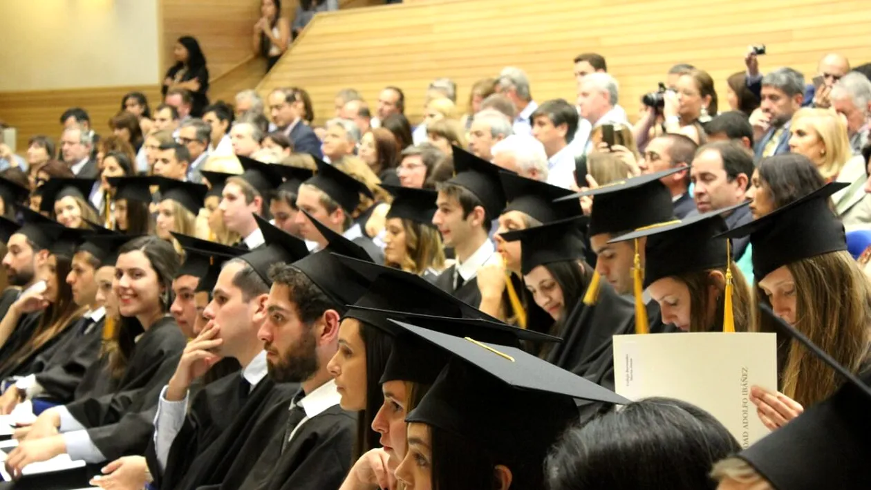Au intrat la facultate, dar nu mai au unde să meargă! Studenții, anunțați că s-au desființat cursurile!