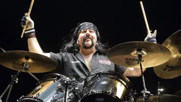 Tragedie în muzică. Vinnie Paul, fostul baterist al trupei Pantera, a murit la 54 de ani!