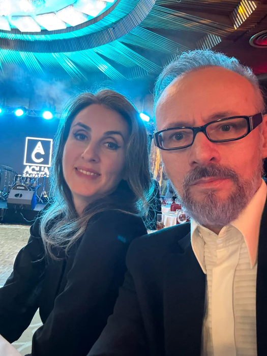 Mihai Albu și iubita lui poartă verighete. sursă - social media