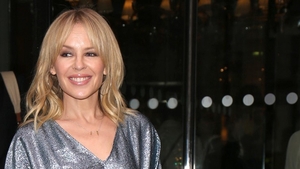 Kylie Minogue, apariţie strălucitoare! Cum arată cântăreaţa la 49 de ani, după ce a învins cancerul