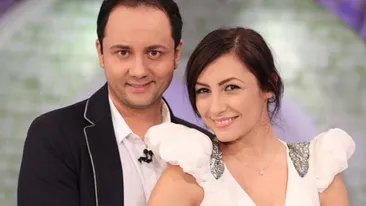 Catalin Maruta si-a serbat ziua cu serpi si dansatoare! Cand a vazut femeile, Andra a luat foc! Reactia vedetei face toti banii