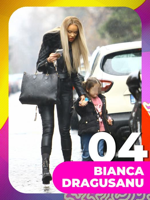 TOP 30 fete-sexy chiar şi atunci când afară plouă. Monica Gabor, Anna Lesko şi Bianca Drăguşanu s-au udat… la propriu!