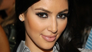 Kim Kardashian, in sanii goi la medic! E plina de vergeturi si nu stie ce sa mai faca pentru a scapa de ele