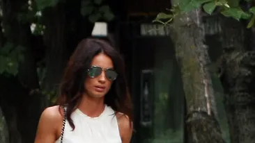 Fiul Geaninei Ilies isi pune mama in dificultate atunci cand vine vorba de cadouri. Desi are sapte ani, pustiul isi doreste...