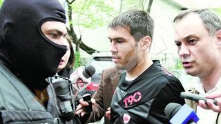 Dinamovistul Andrei Margaritescu, saltat de pe aeroport pentru trafic cu masini de lux