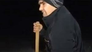 VIDEO Acest reporter din Romania nu va uita niciodata reactia acestui barbat: "De-a p**a si mai rau!". Vezi ce l-a scos din minti