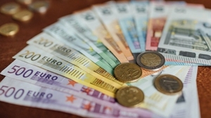 Curs valutar 16 august 2019. Ce s-a întâmplat cu euro după ziua liberă de Sfânta Maria