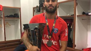 Mesajul emoţionant al fotbalistului Jese Rodriguez pentru fiul său bolnav: „Dacă lumea crede că nu eşti destul de bun…”
