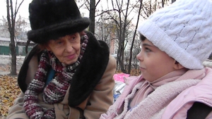 Fiica Adrianei Iliescu, cea mai batrana mama din Romania, gateste singura la 7 ani! De Craciun a facut chiar si sarmale!