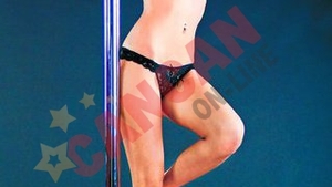 Club de striptease la intrarea in mina