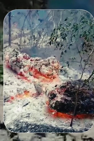 Explozie urmată de un incendiu puternic la Plauru, în Tulcea! Localnicii susțin ca ar fi vorba despre o dronă
