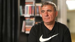 De ce a renunțat, de fapt, Gică Hagi la casa părintească. Locuința de la Săcele este ocupată de niște oameni nevoiași