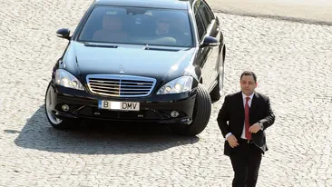 Oana si Marian merg cu cate un S-Klasee, Charlotte si juniorul impart si ei unul, dar fosta are si ML! Un Audi e de rezerva!