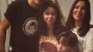 VIDEO & FOTO / După anunţul surprinzător, Diana şi Răzvan Simion au luat-o de la capăt, pot fi o familie?! Ce mesaje au primit cei doi foşti soţi 
