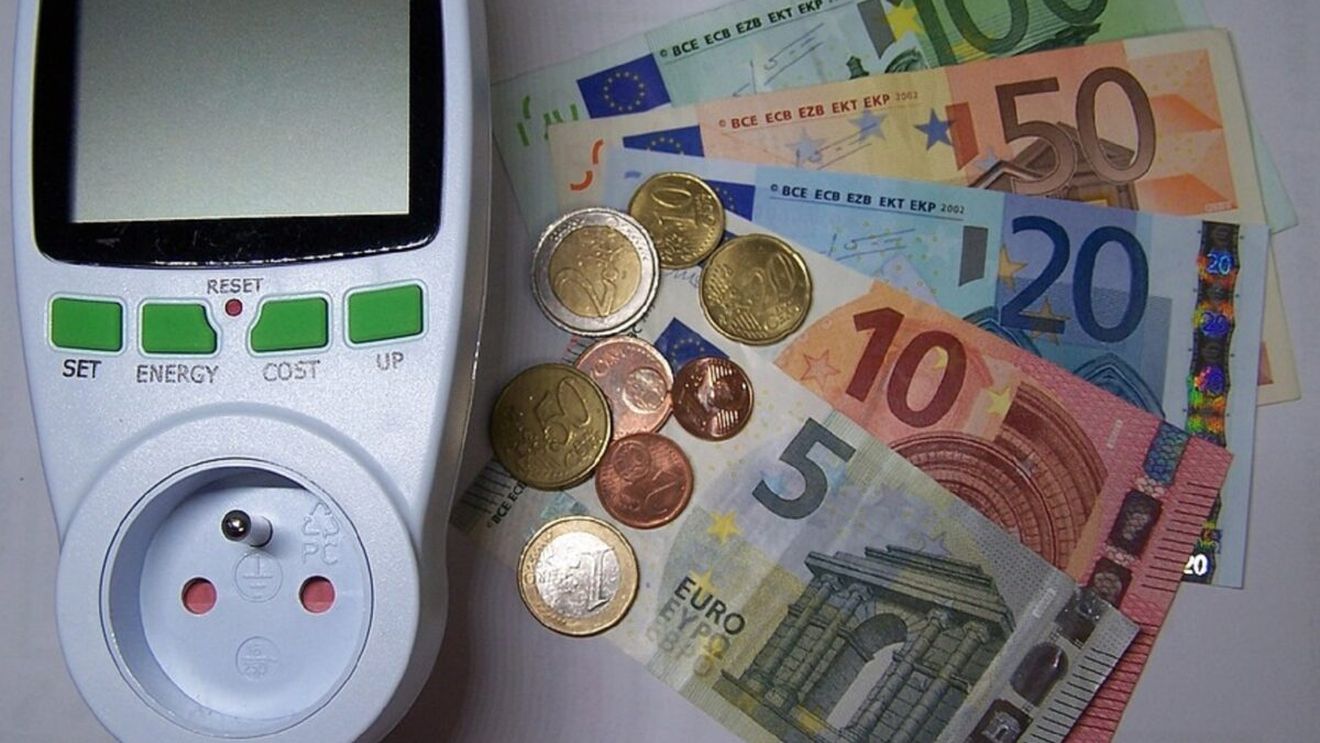 Un român stabilit în Italia, victima unei escrocherii. Bărbatul a avut parte de un șoc atunci când a primit o factură la curent în valoare de 4.000 de euro