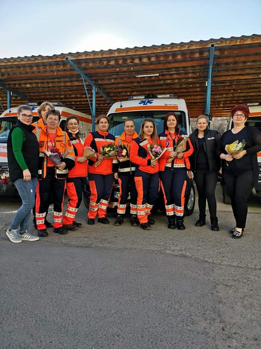 Flori pentru medici! Gestul emoționant făcut de o florărie din Târgoviște