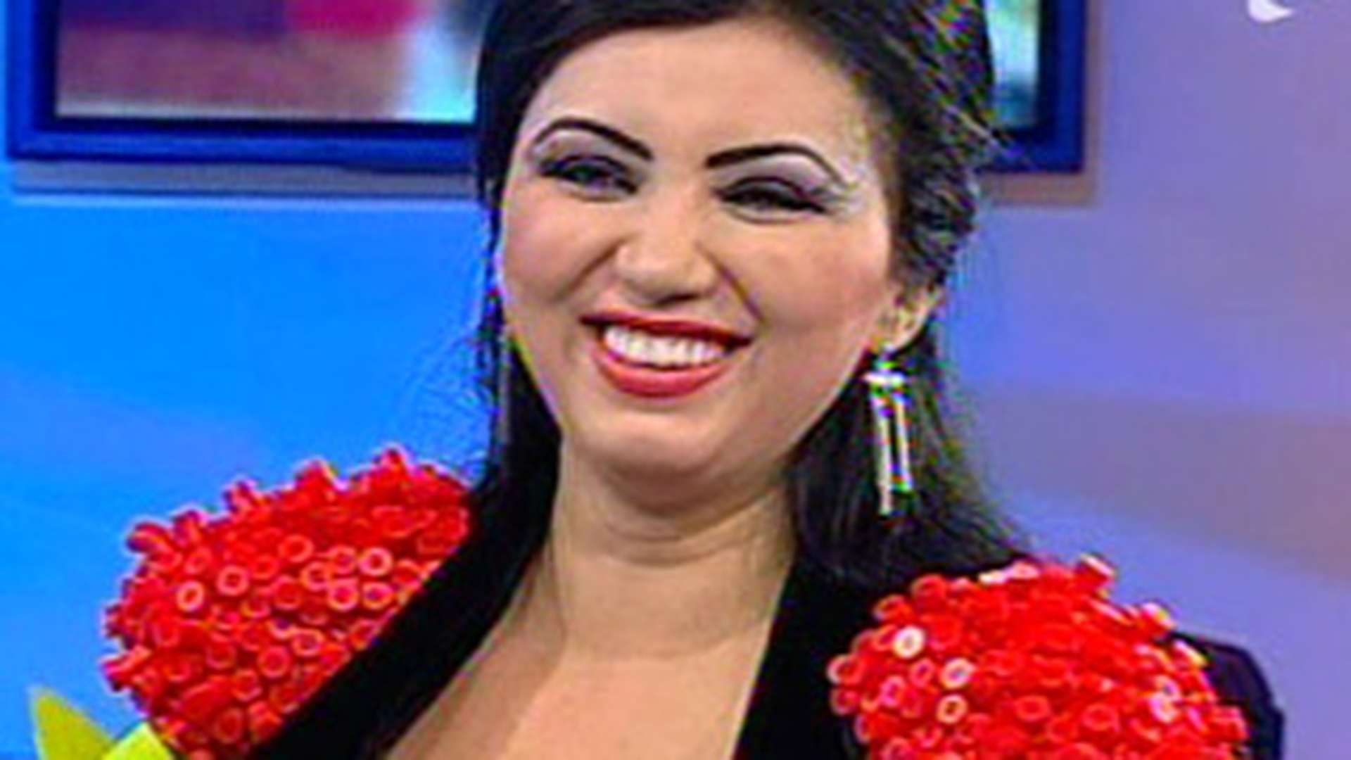 Adriana Bahmuteanu, la un pas de atac de cord! Uite ce fata a facut cand l-a vazut pe Silviu Prigoana aducandu-i un buchet mare de flori