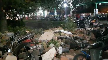 Bilanț devastator după seismul de 7 din Indonezia. Sunt cel puțin 91 de morți