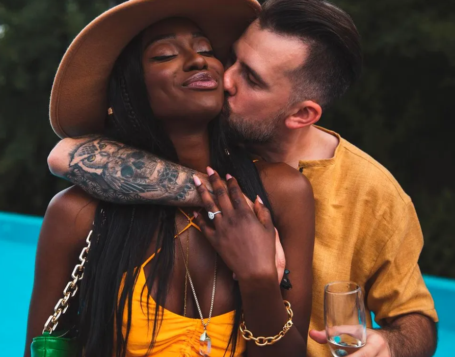 Cât a costat inelul de logodnă pe care Florin Ristei i l-a oferit lui Naomi Hedman? Speak l-a convins să dezăluie suma