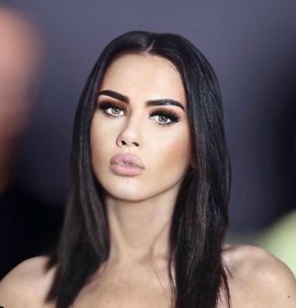 Oana Zăvoranu nu se oprește! Zăvo aruncă în continuare cu săgeți către Pepe și Raluca