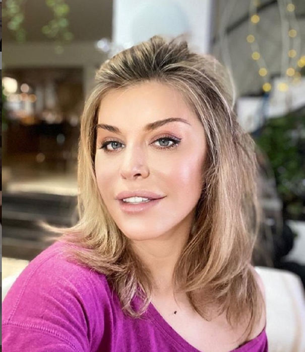 Loredana Groza, mai sexy ca niciodată! A pozat ca în reviste, dar i-a scăpat din vedere un detaliu intim