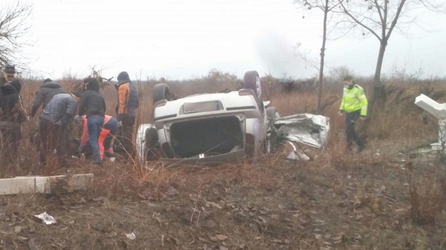 Destin cumplit pentru Rodica, o femeie de 46 de ani. A murit în urma unui accident, după ce s-a izbit cu mașina de o cruce de marmură