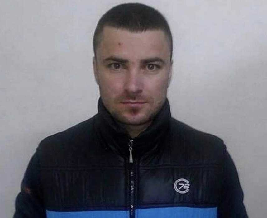 Anda, o tânără de 23 de ani din Mureș, a fost ucisă și incendiată în casă. Fostul ei iubit, principalul suspect, este de negăsit!